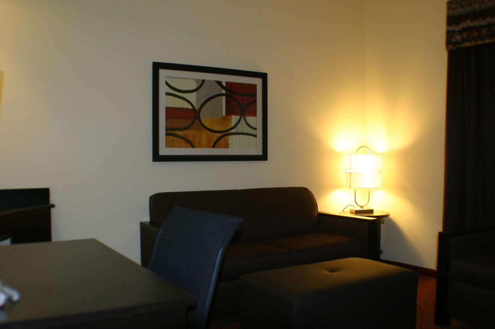 Hotel Hampton 3*